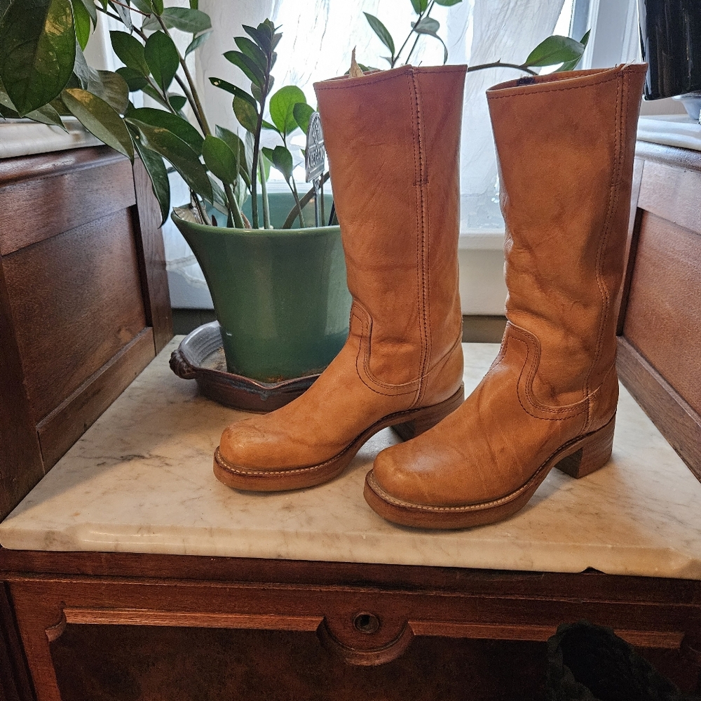 FRYE AND CO Tan Heeled Boots for Effortless Elegance
